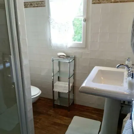 Chambres D'hotes Manegat B&B *